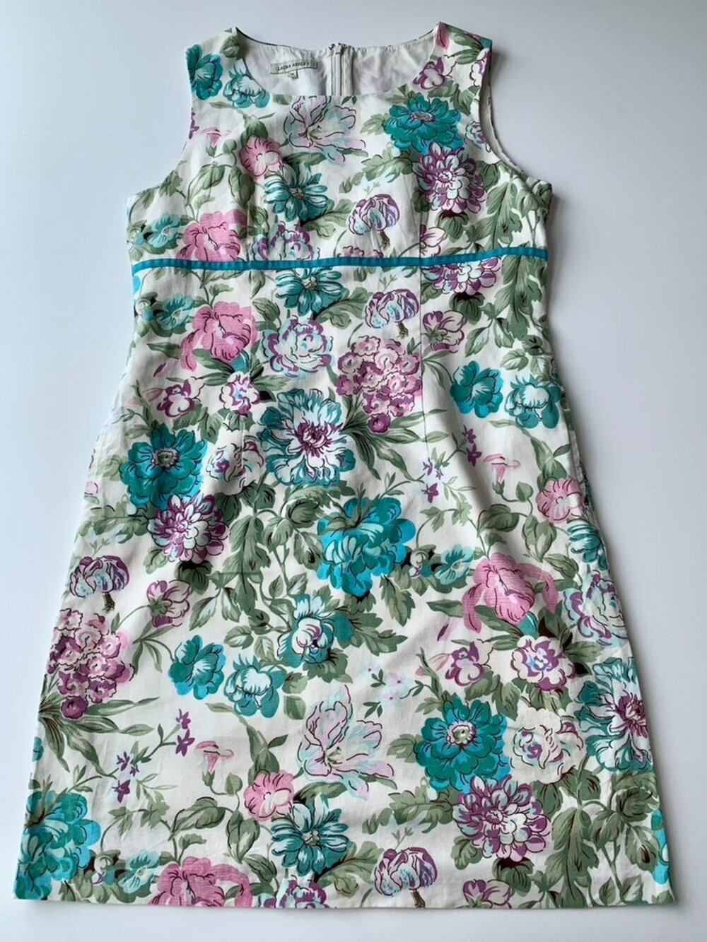 Laura Ashley Flora Sleeveless Shift Dress Size 14 Linen and Cotton Blended 70s